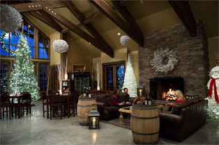 Silvara Winery decorated for Christmas