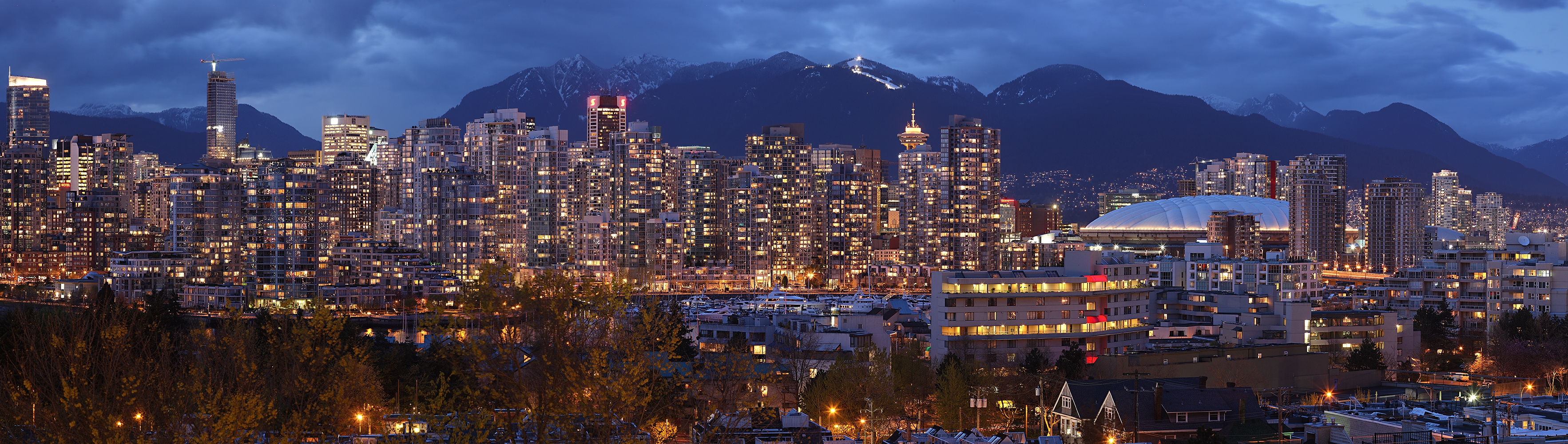 Cropped "Vancouver dusk pano" by Mfield, Matthew Field, http://www.photography.mattfield.com - Own work. Licensed under CC BY-SA 3.0 via Commons - https://commons.wikimedia.org/wiki/File:Vancouver_dusk_pano.jpg#/media/File:Vancouver_dusk_pano.jpg