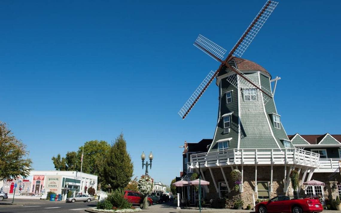 Windmill in Lynden Webcam